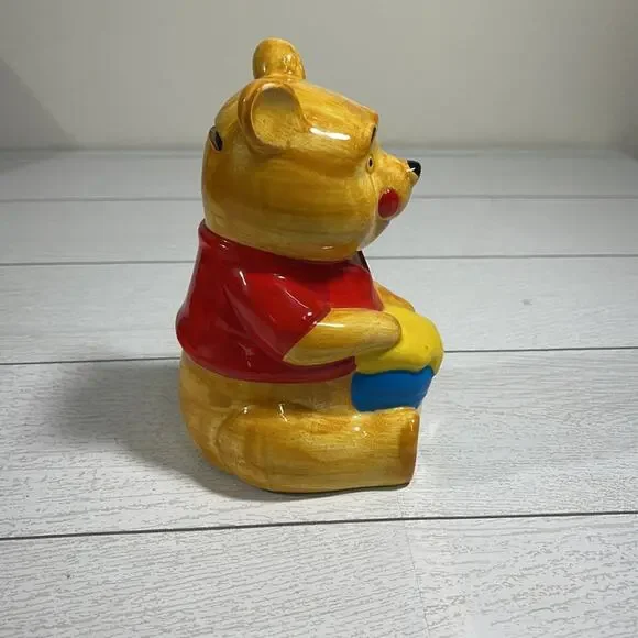 WALT DISNEY PRODUCTIONS Vintage 1980’s Winnie-The-Pooh Bank - Picture 4 of 8